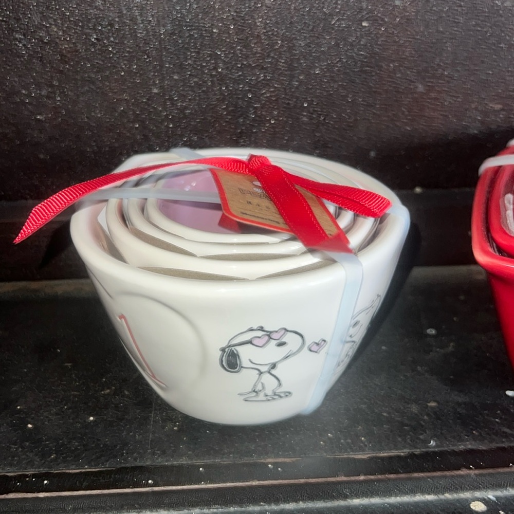 Rae Dunn snoopy valentines measuring cups